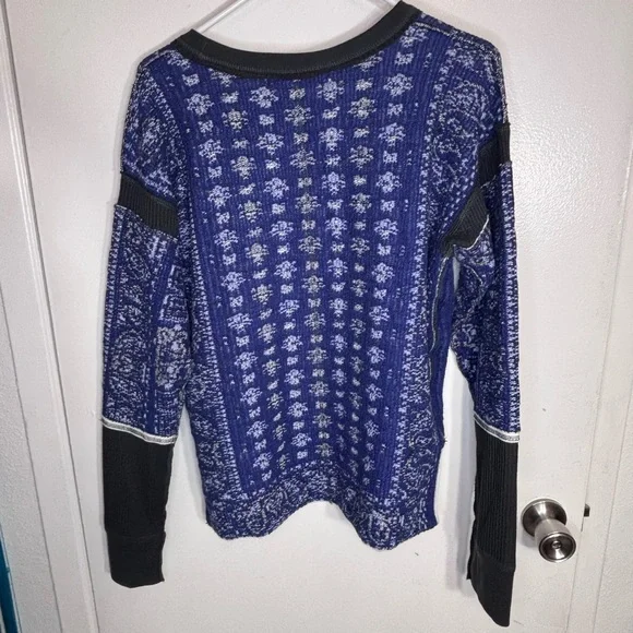 Free People We The Free Reversible Floral & Paisley Knit Sweater M - Picture 7 of 7